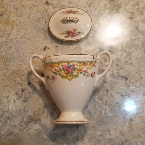 Floral Sugar Bowl With Lid - Picture 3 of 12